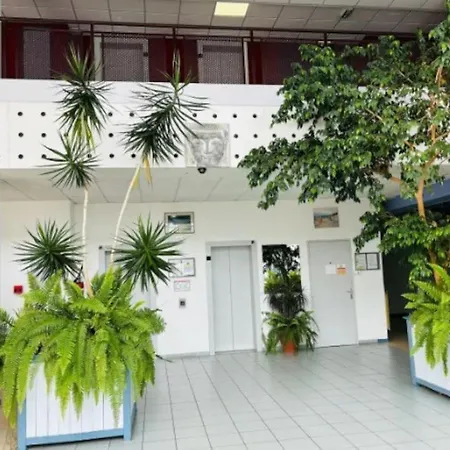 Studio-calais Plage-front De